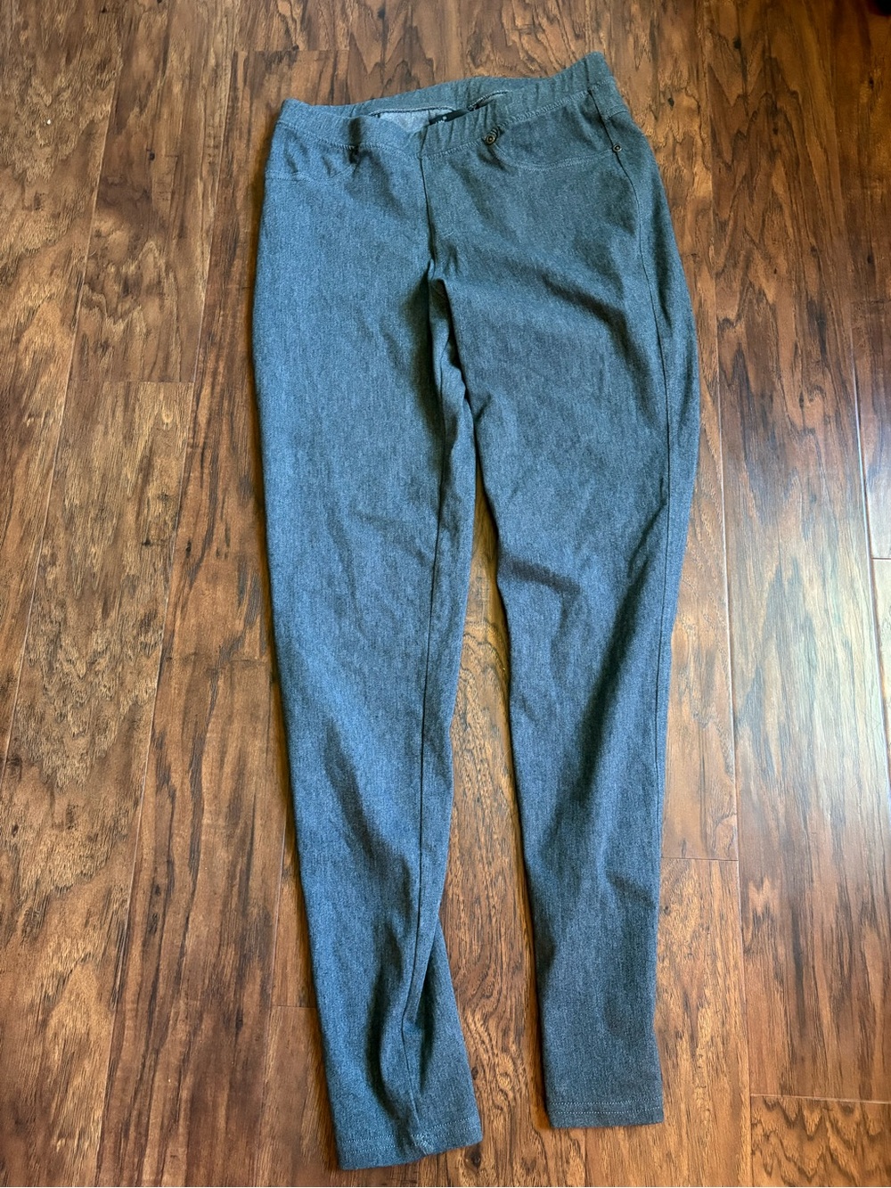 Straight Leg Women's Pants in Charcoal Gray